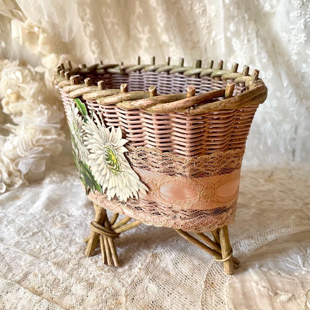 布花付きピンクドールパニエ　フランスアンティーク　かごカゴ籠　プレゼンテーション