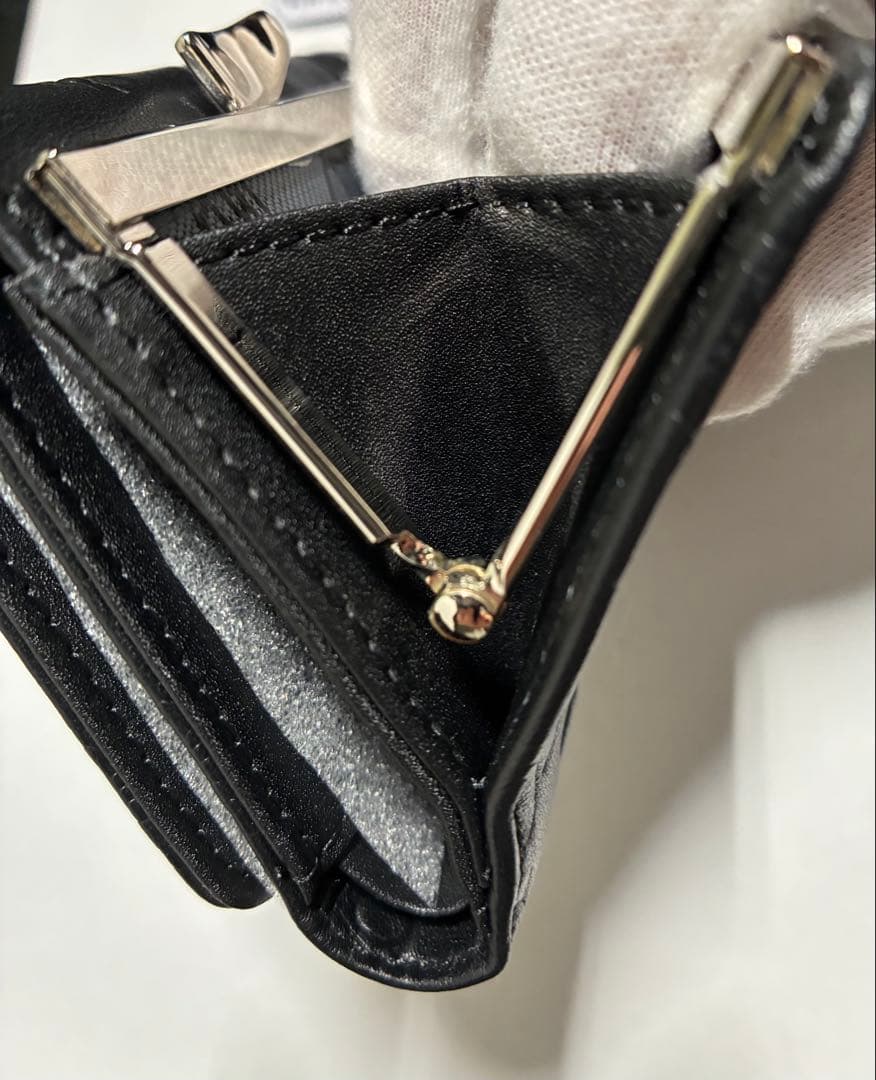【内柄も素敵☆】Vivienne Westwood 三つ折り財布 マット 黒