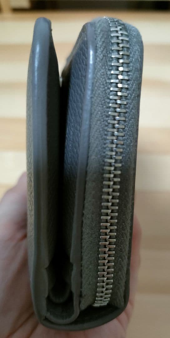 美品SAINT LAURENT グレー 二つ折り財布