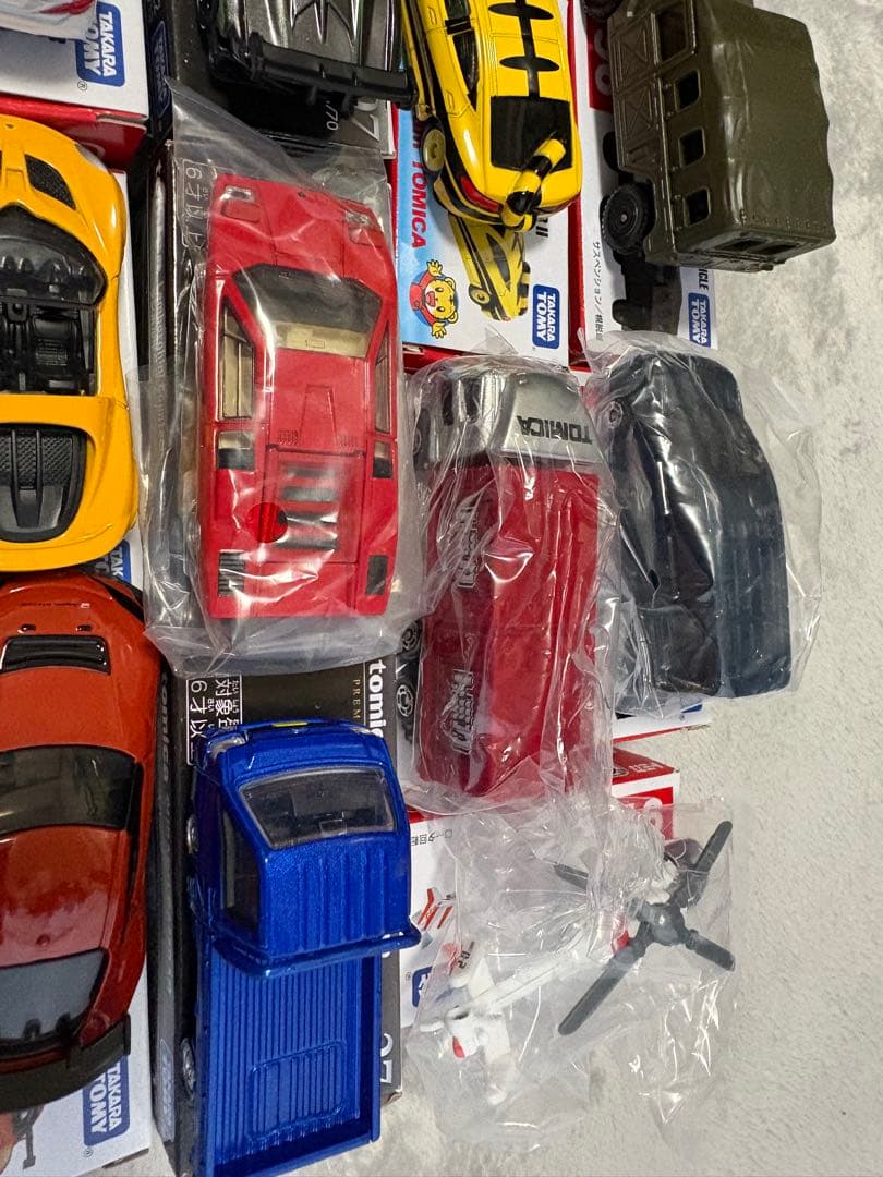 トミカ　42台　まとめ売り