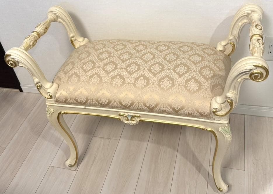 〈たのめる便・現状渡し〉SILIK シリックアンティーク スツール イタリア製