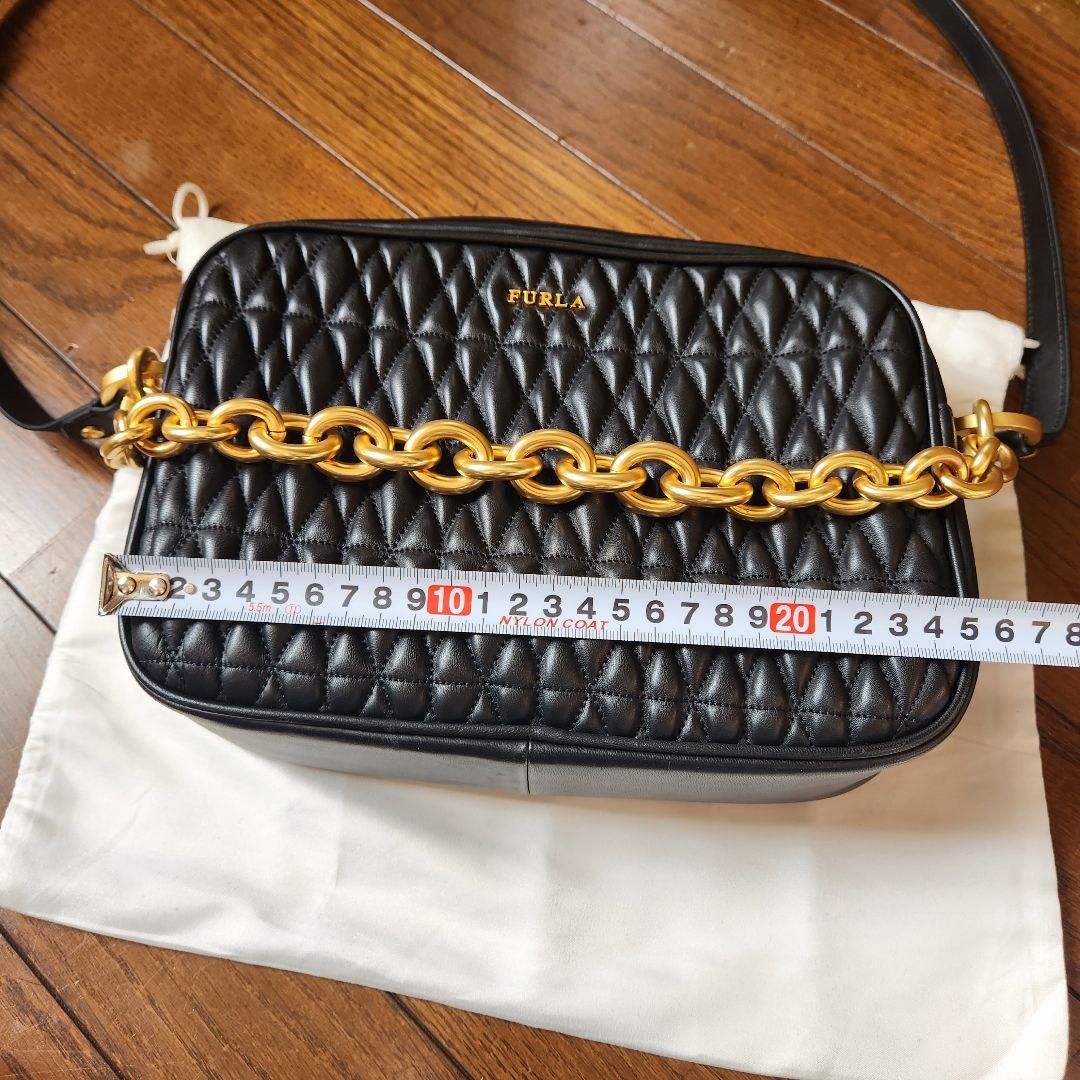 FURLA ブラック ショルダーバッグほぼ未使用！