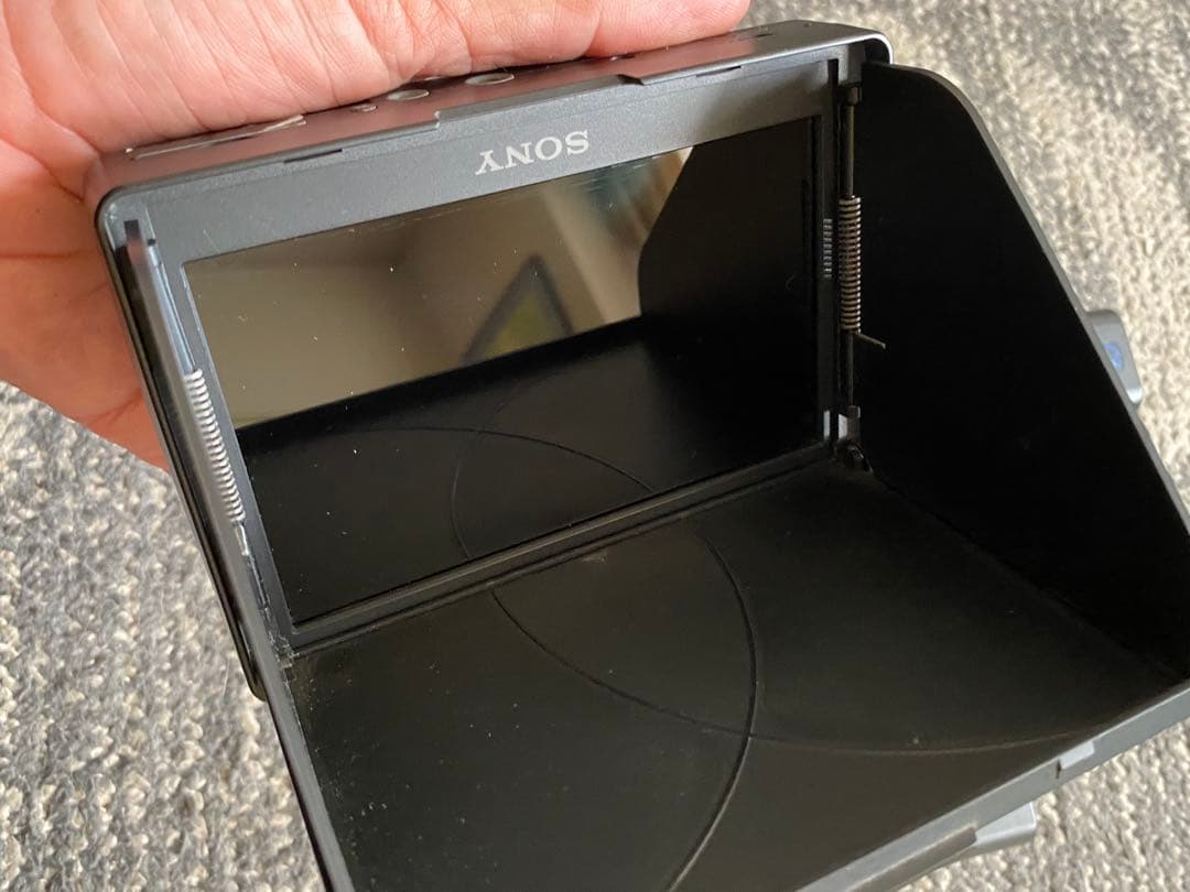 値下げ　しました　オマケ　多数　SONY CLM-V55クリップオンモニター