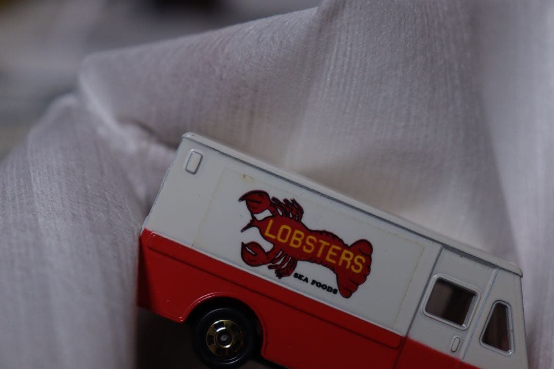 日本製　トミカ　外国車シリーズ　ダッジ　ウォークスルーバン　F53 ロブスター