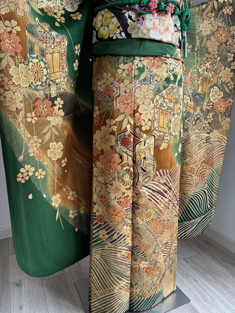 ⭐️特別最終価格❣️８／３１迄　振袖フルセット　正絹　成人式