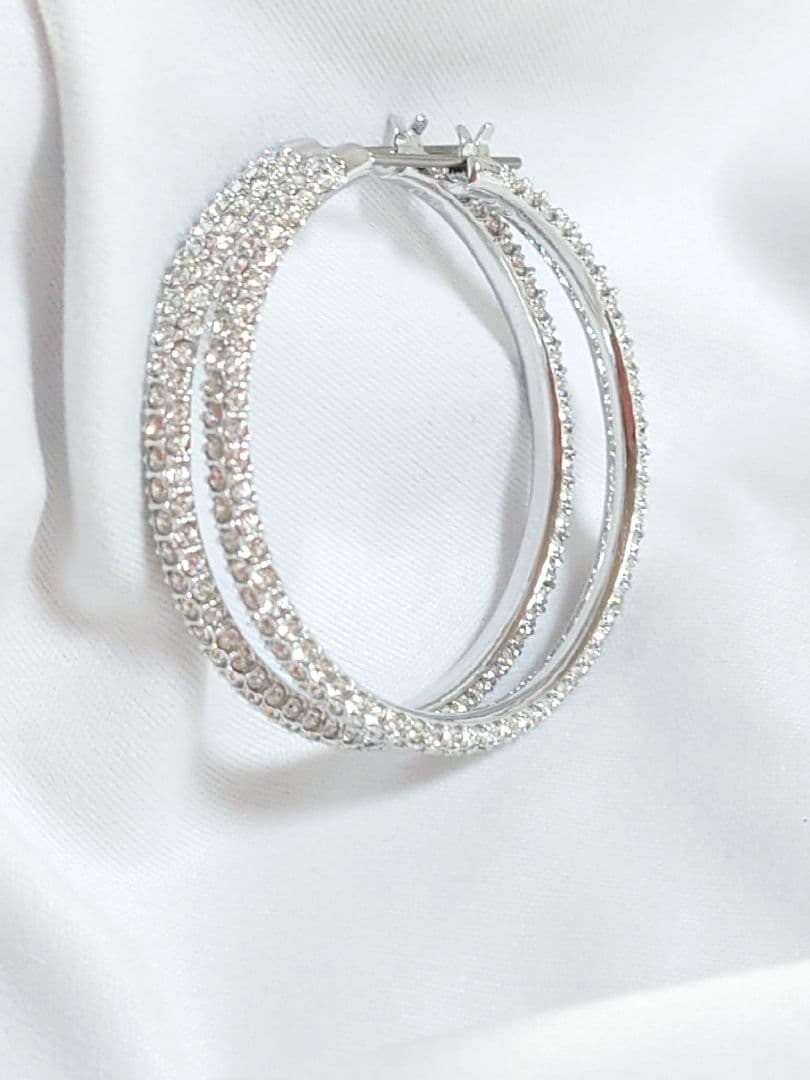 SWAROVSKI　Dextera フープピアス　パヴェ シルバーカラー