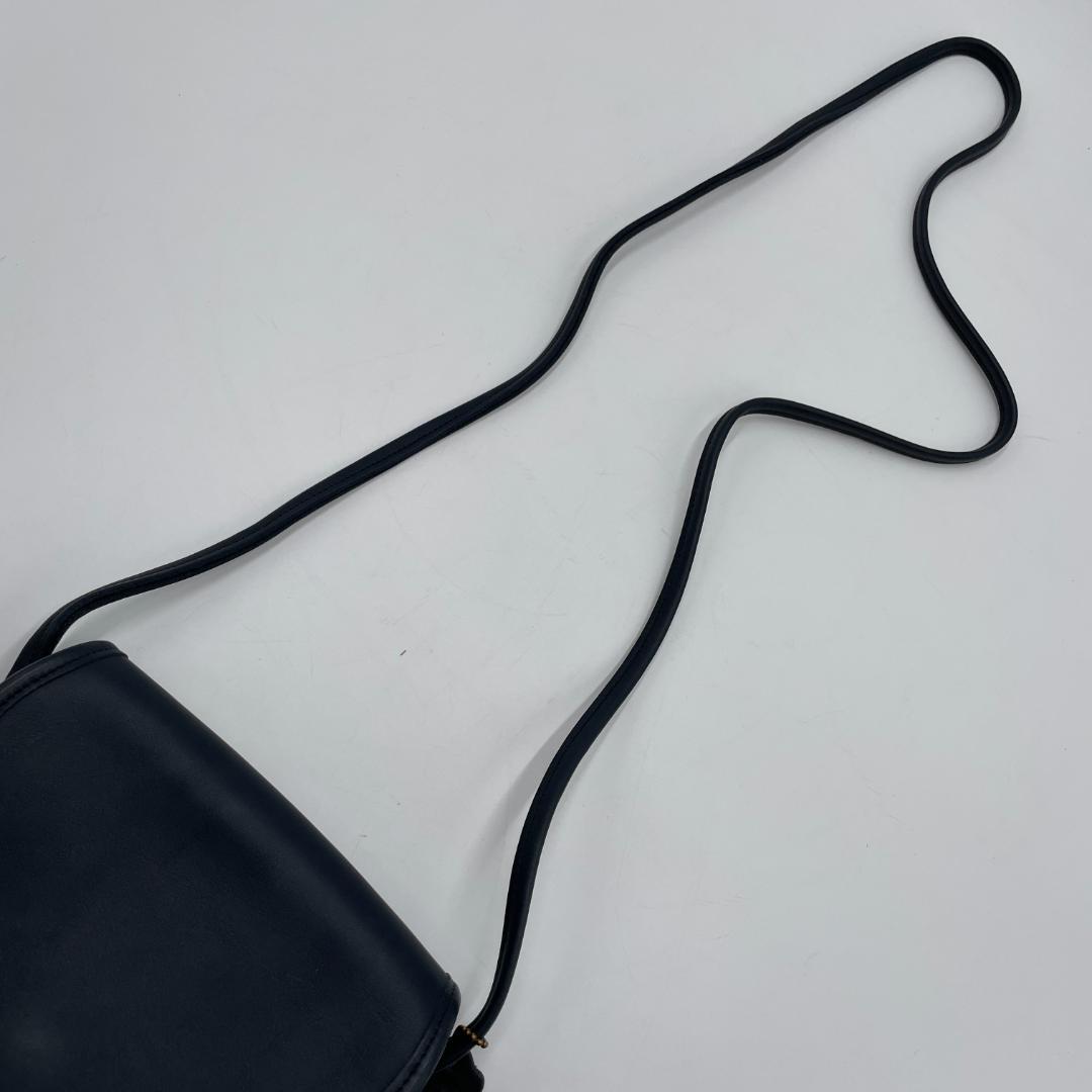 良品 COACH ショルダーバッグ レザー ブラック オールドコーチ