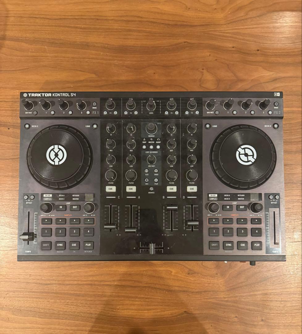 DJ機材 NI TRAKTOR kontrol S4