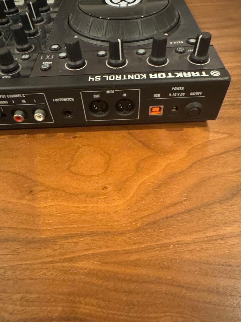 DJ機材 NI TRAKTOR kontrol S4