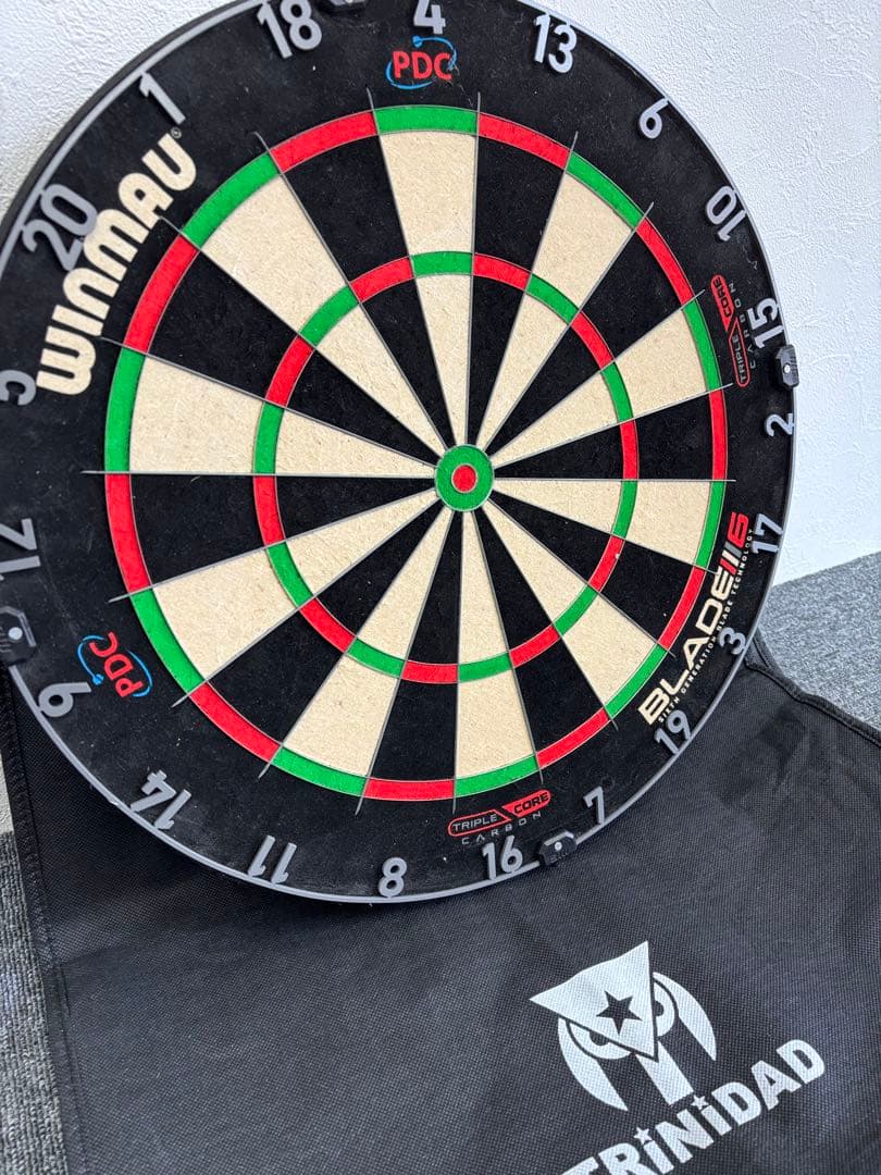 WINMAU BLADE 6 ダーツボード トリニダードカバー付き