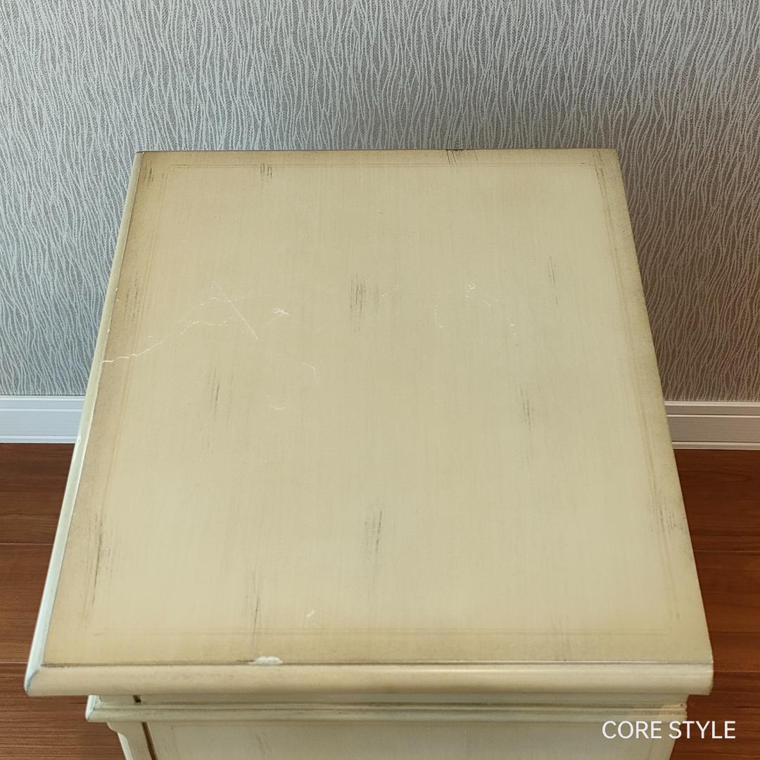 アンティーク　ビンテージナイトテーブル ロココ調　A33