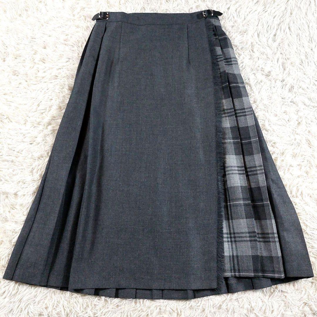極美品 オニールオブダブリン プリーツAライン　チェック柄 レザーベルトスカート