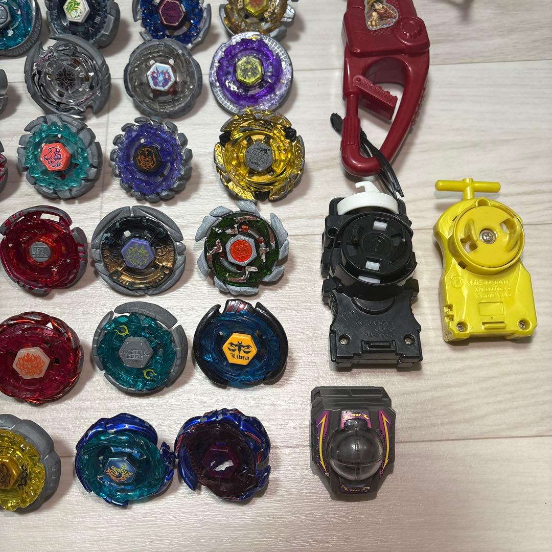 た*す様 ベイブレードセット 約32個以上のパーツ