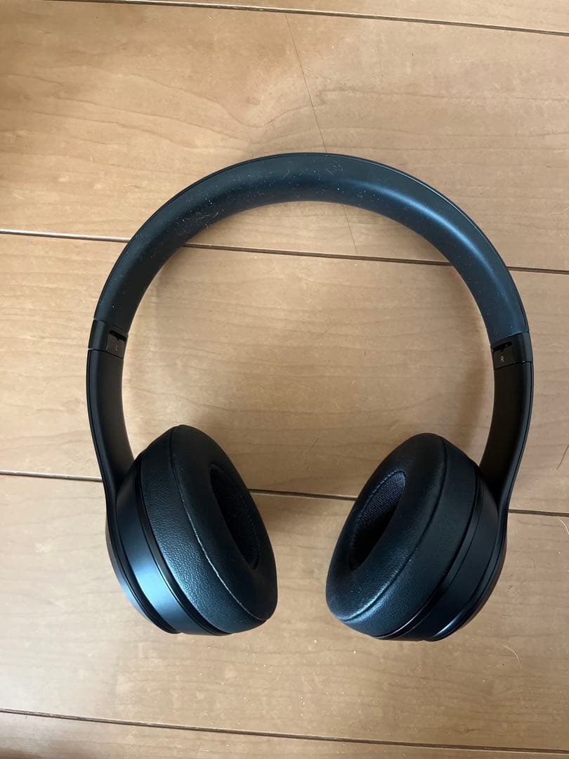 ワイヤレスヘッドホン 収納ケース付き