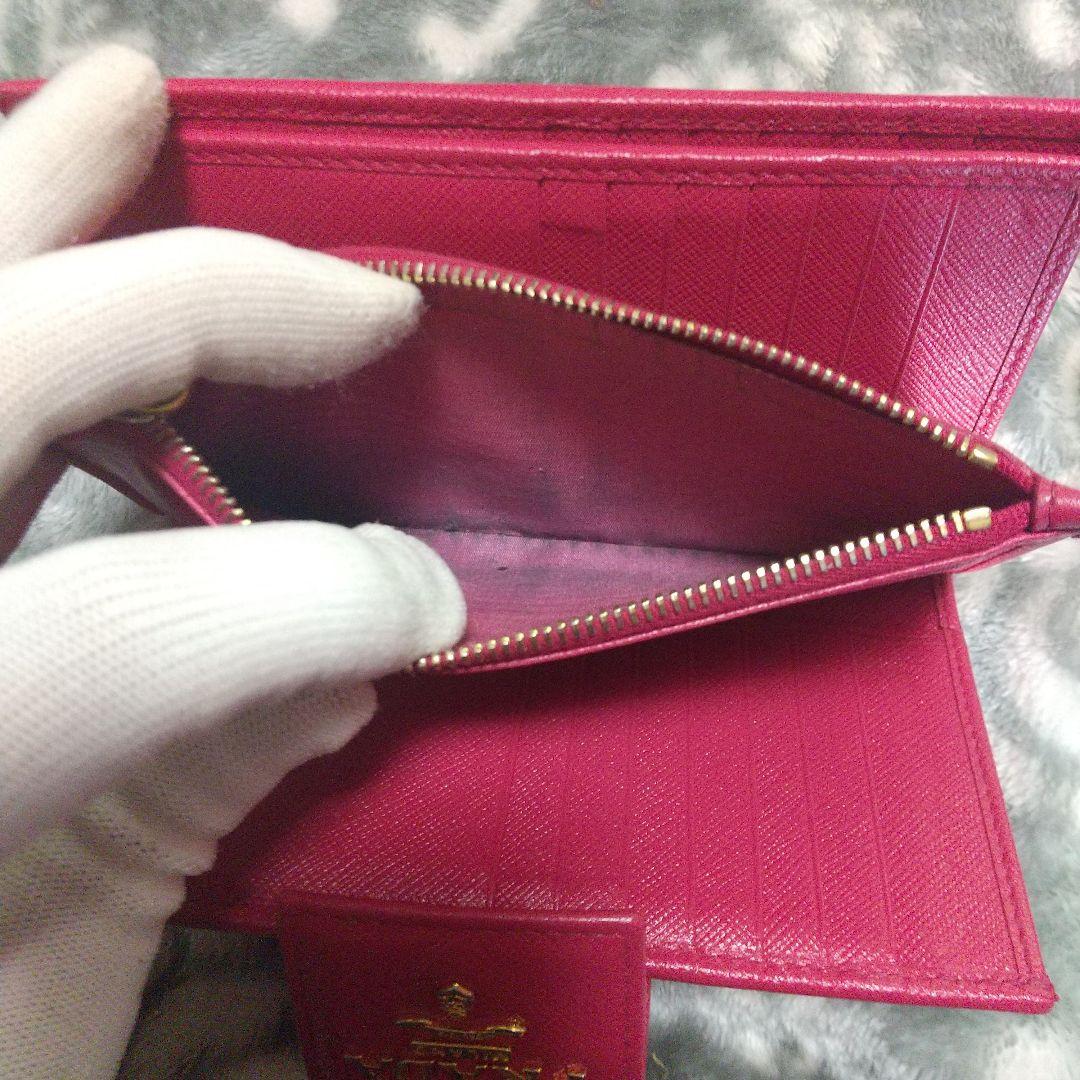 PRADA サフィアーノメタルロゴ レッド系