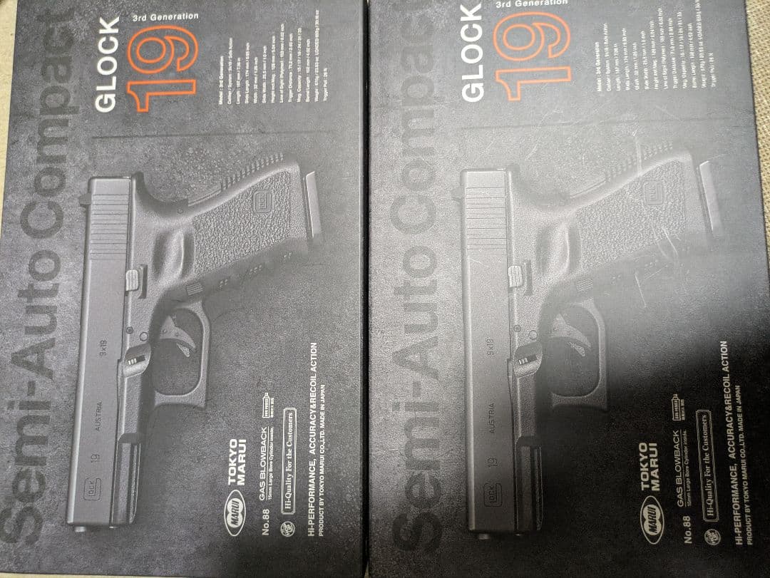 東京マルイ　グロック19　2丁