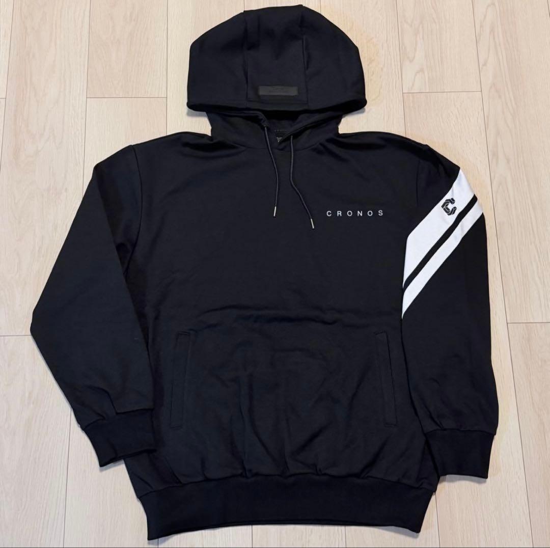CRONOS クロノス　大人気　ブラックパーカー フード付き