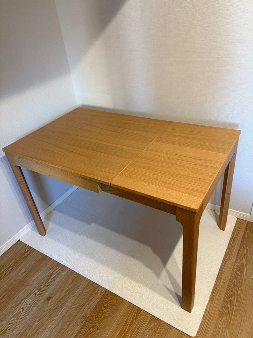IKEA 伸長式テーブル EKEDALEN