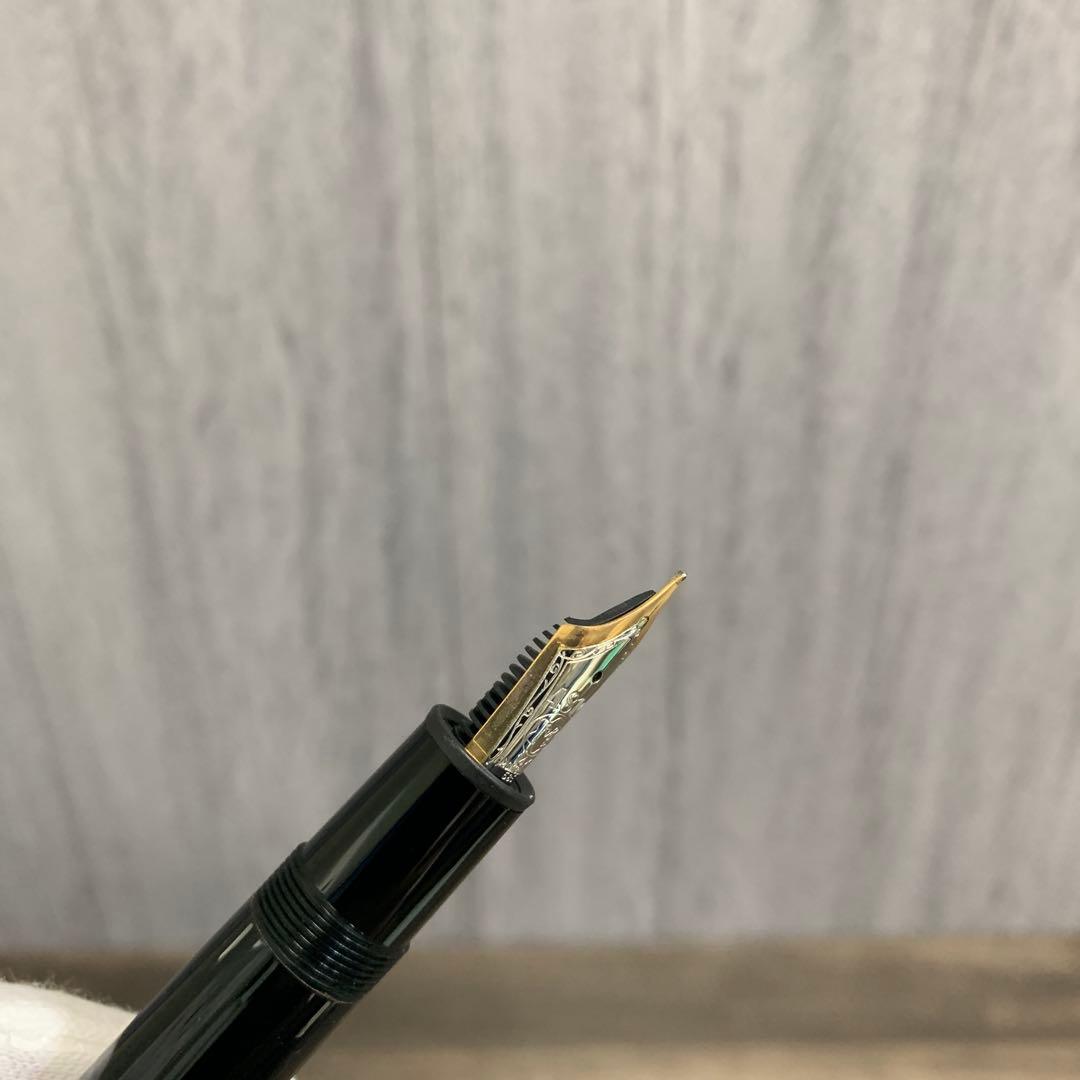 m061207m ★美品★ モンブラン　マイスターシュテュック万年筆 黒　146