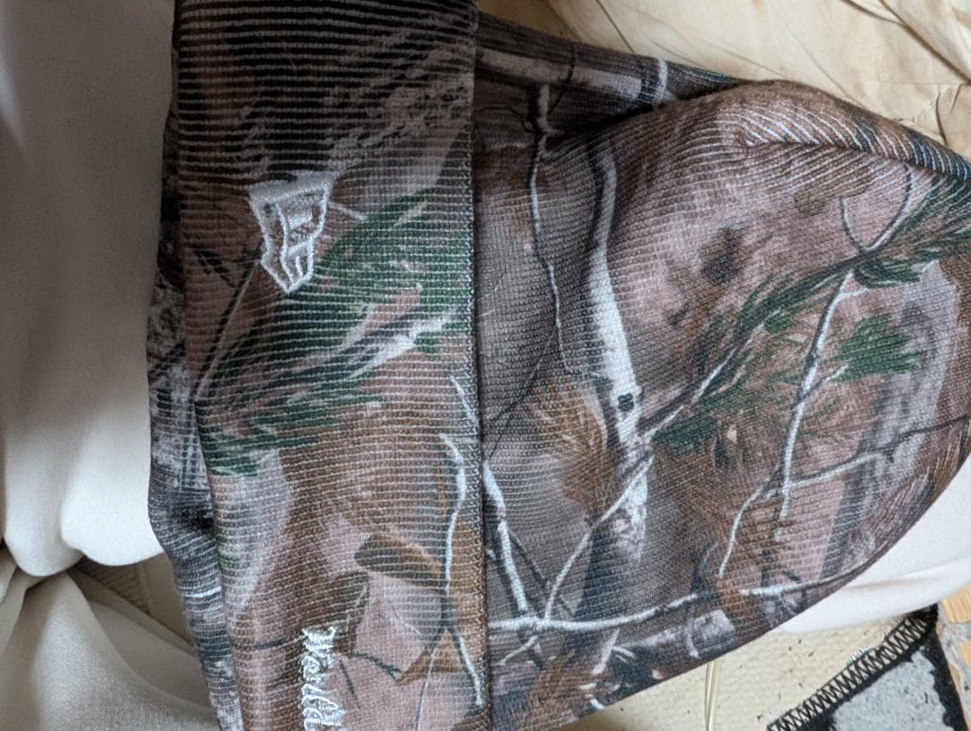 Supreme 迷彩キャップ Well Off Forever