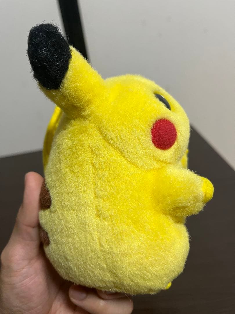 ピカチュウ TOMY 初期　ぬいぐるみ