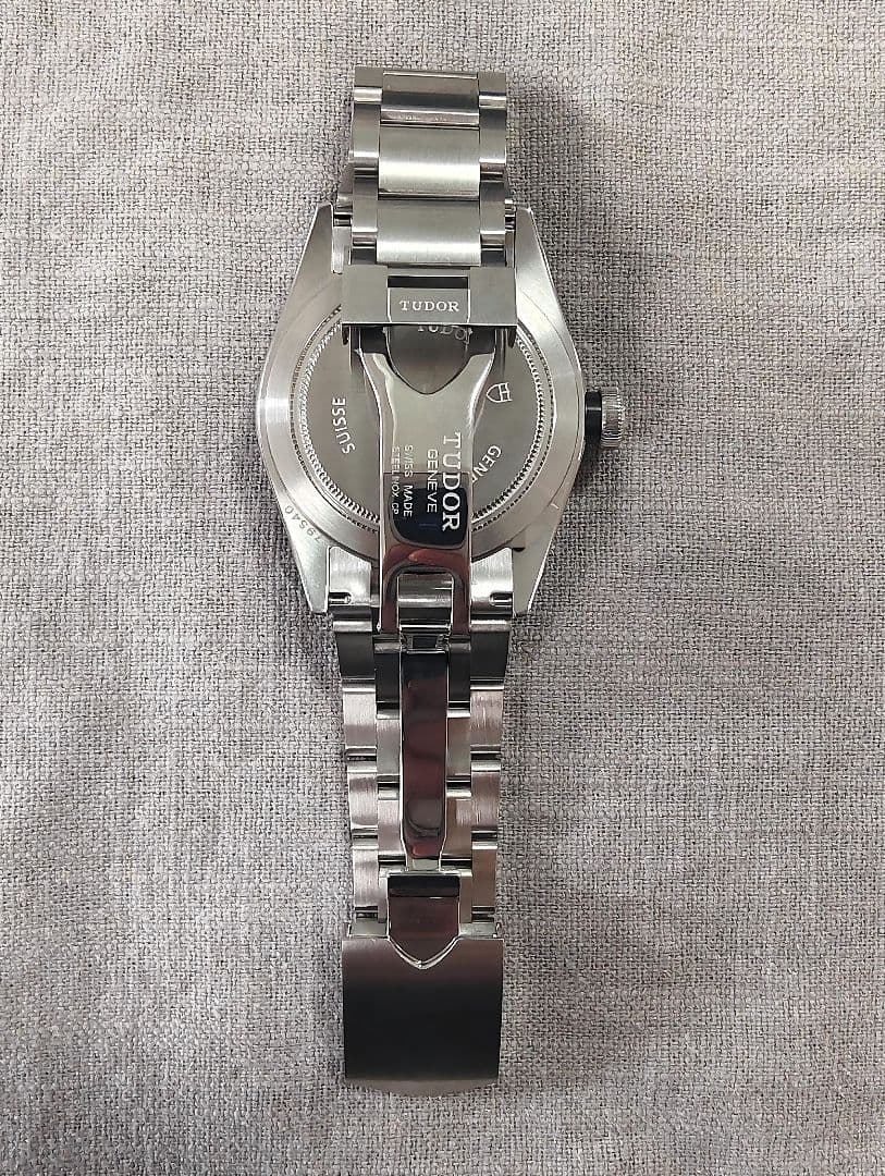 チューダー ブラック ベイ 41 ウォッチ M79540