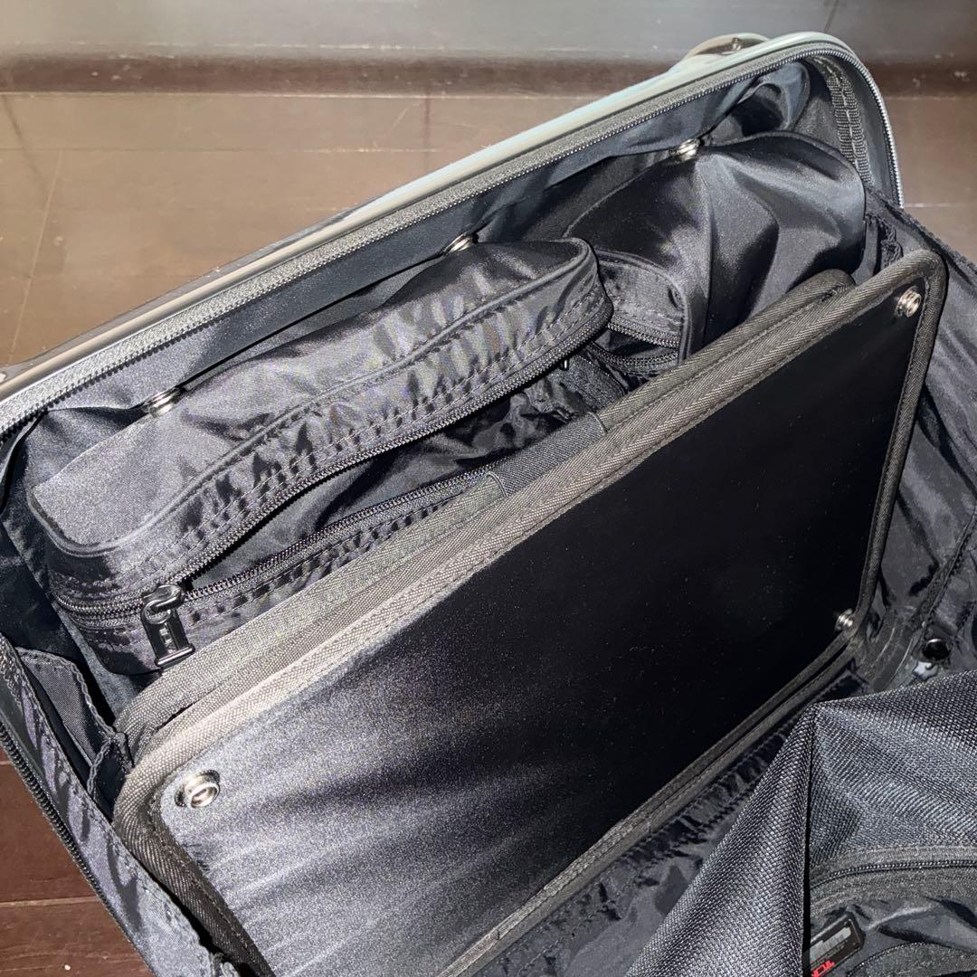 TUMI トゥミ 28012D コンパクトキャリーケース 2輪　中古品