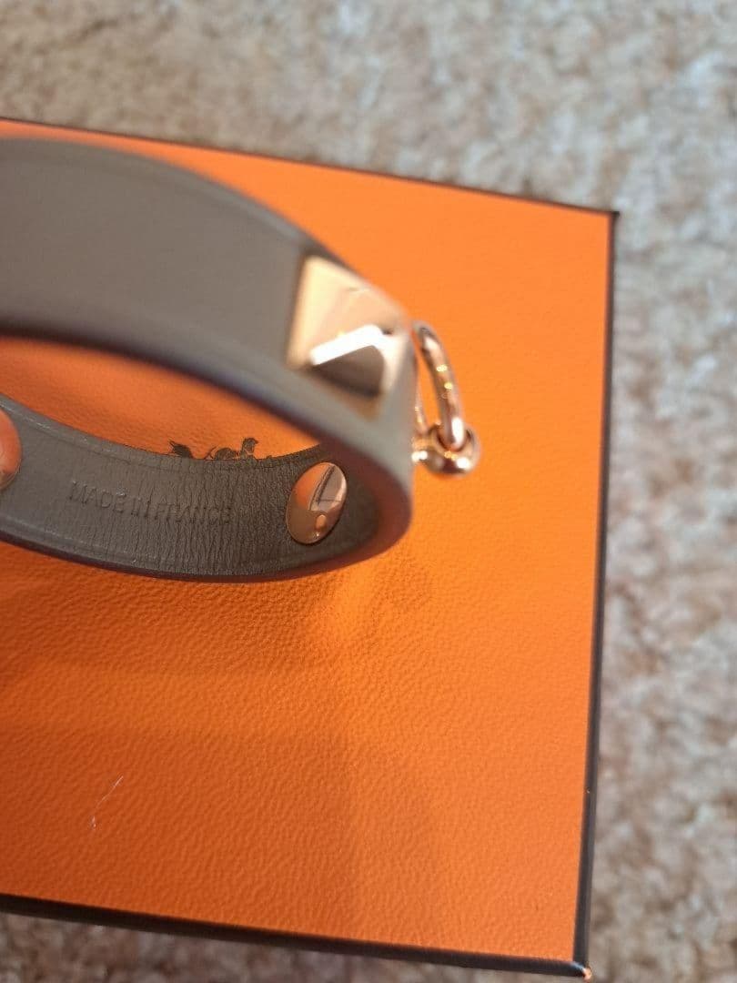 【新品未使用】エルメス グローブホルダー 手袋ホルダー リヴァル エトゥープ