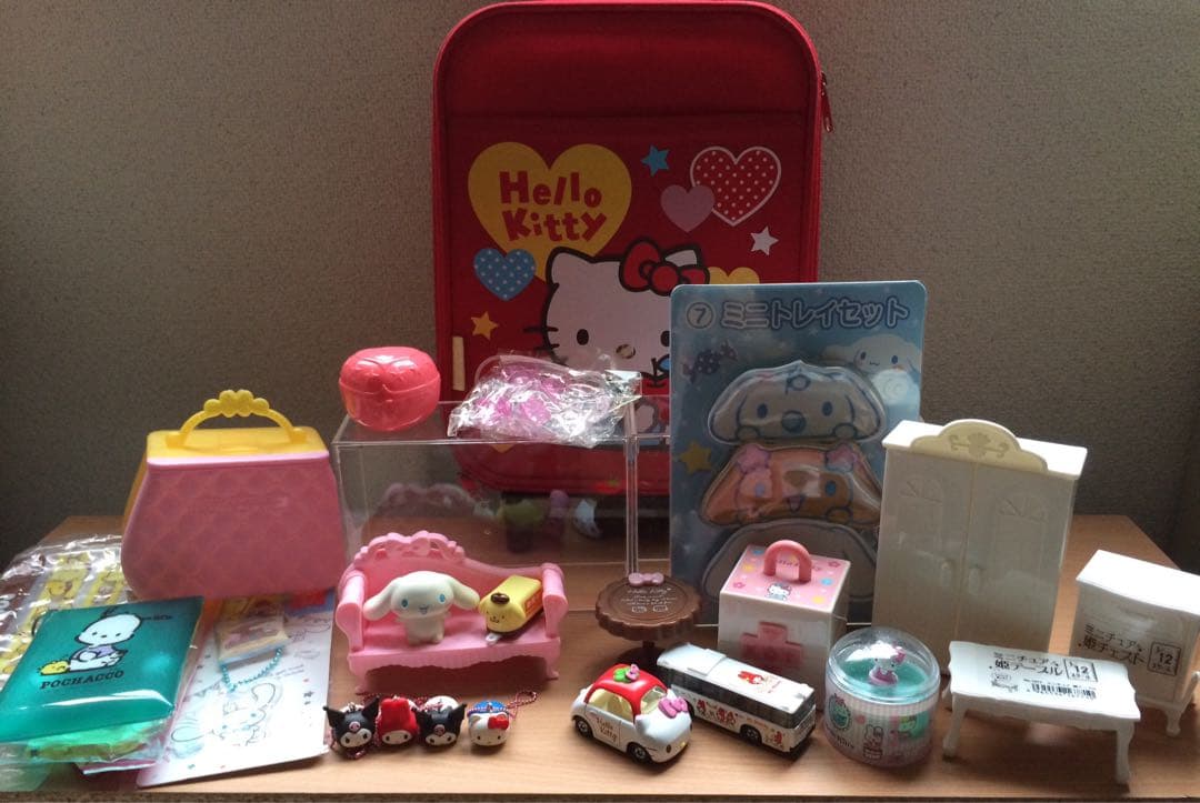 N*e様 ハローキティ ご当地ストラップ　ミニフィギュア　170個　他　サンリオ