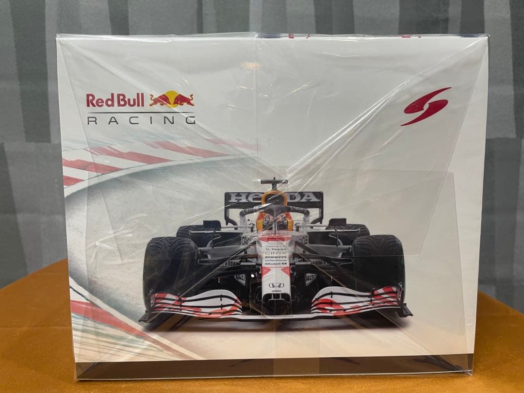 スパーク1/18 レッドブルRB16B マックスフェルスタッペン トルコGP使用