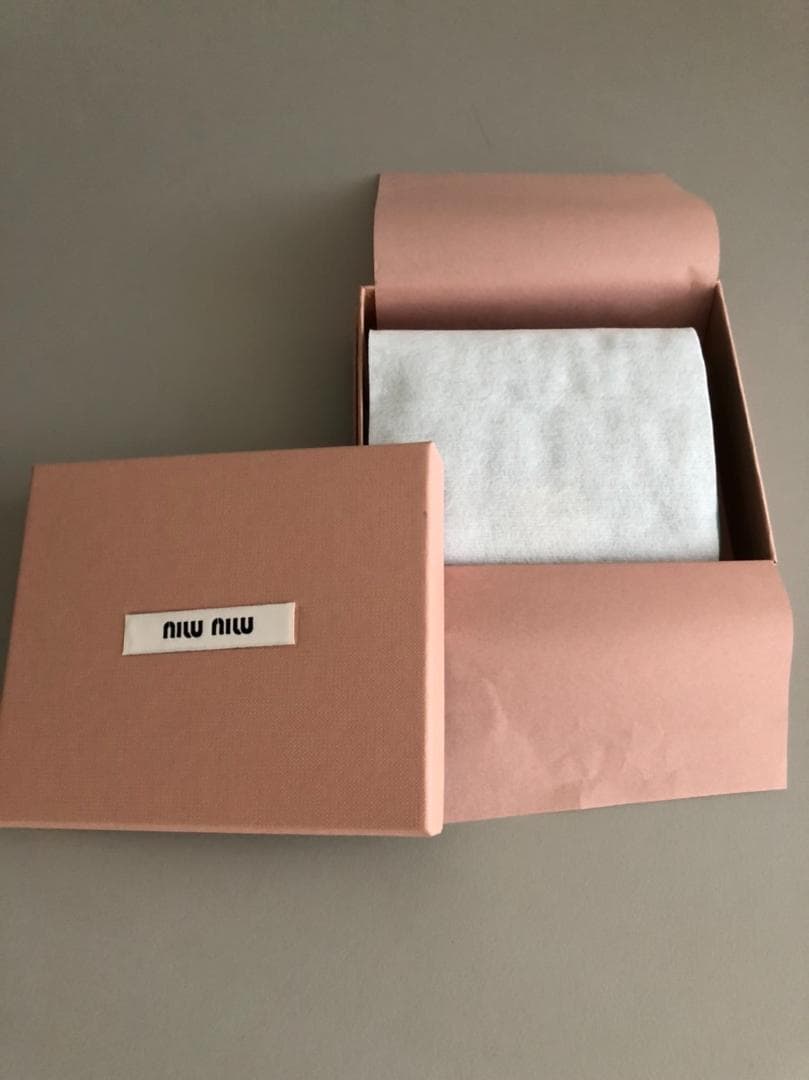 MIUMIU♡マテラッセ折りたたみ財布(グリーン)♡ラスト1点！！！