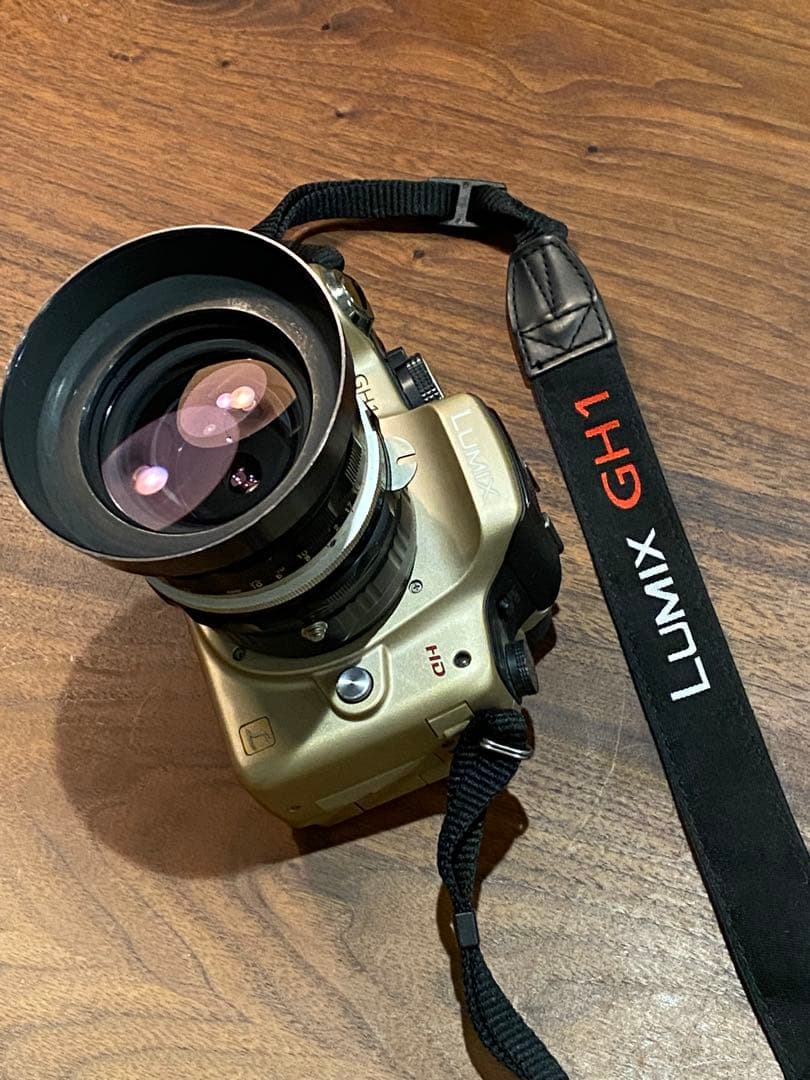 LUMIX GH1 ゴールド ミラーレス　ニコンオールドレンズf28 1:3.5