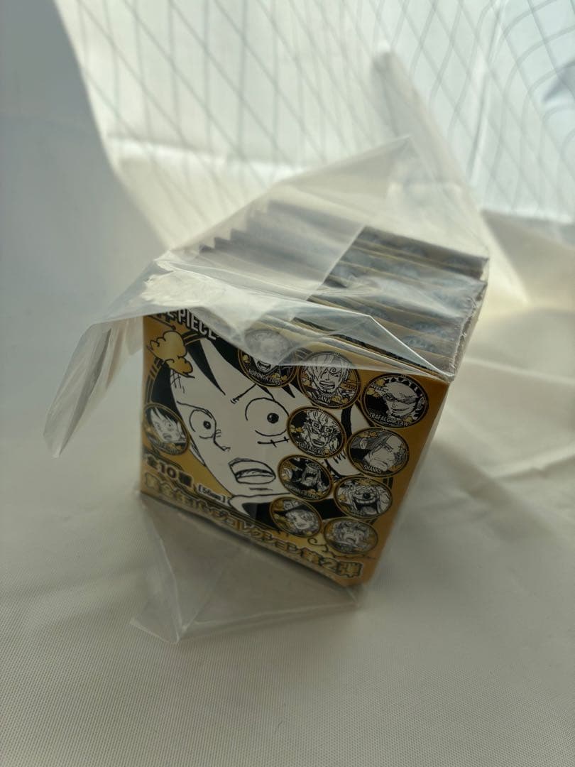 ワンピース 黄金缶バッジ 未開封 10個