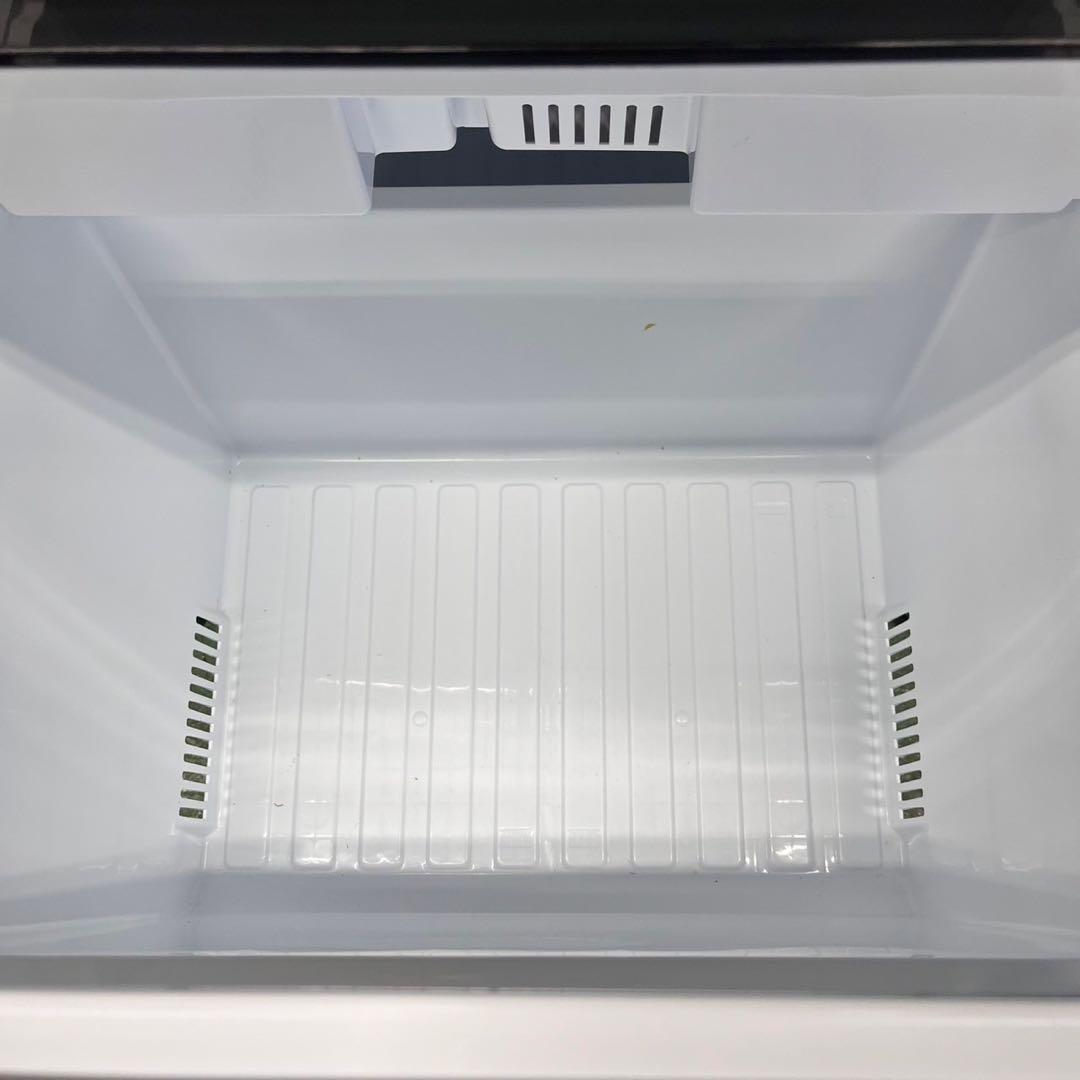 647 最新デザイン　木目調　大人気　冷蔵庫　大型　300L強　自動製氷機