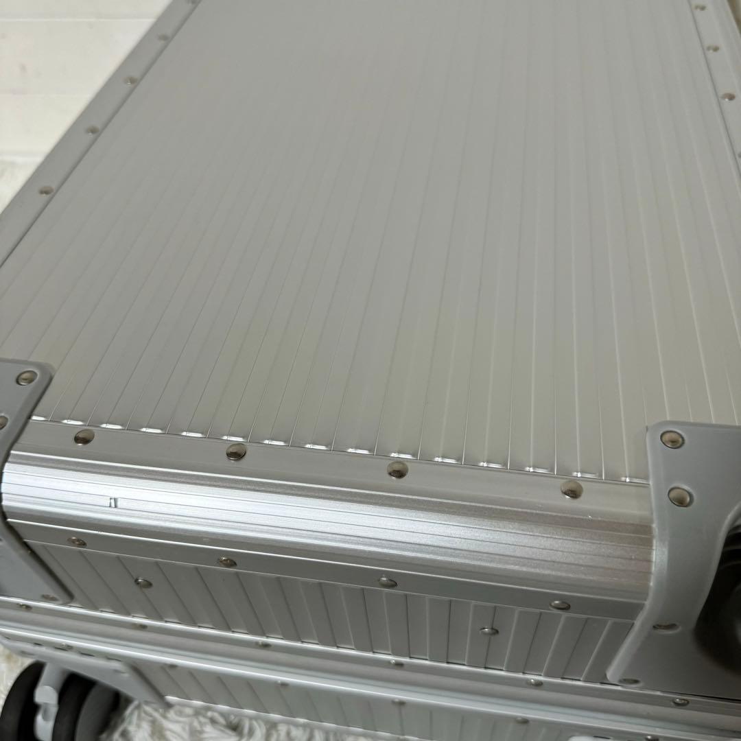 未使用級✨aucentic キャリーケース　スーツケース　アルミ　トロリーケース