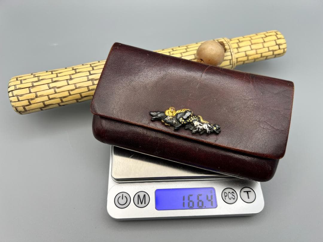 江戸明治時代　生肖図　金銀象嵌　極上骨製手彫キセル入れ　大玉根〆　銀製キセル