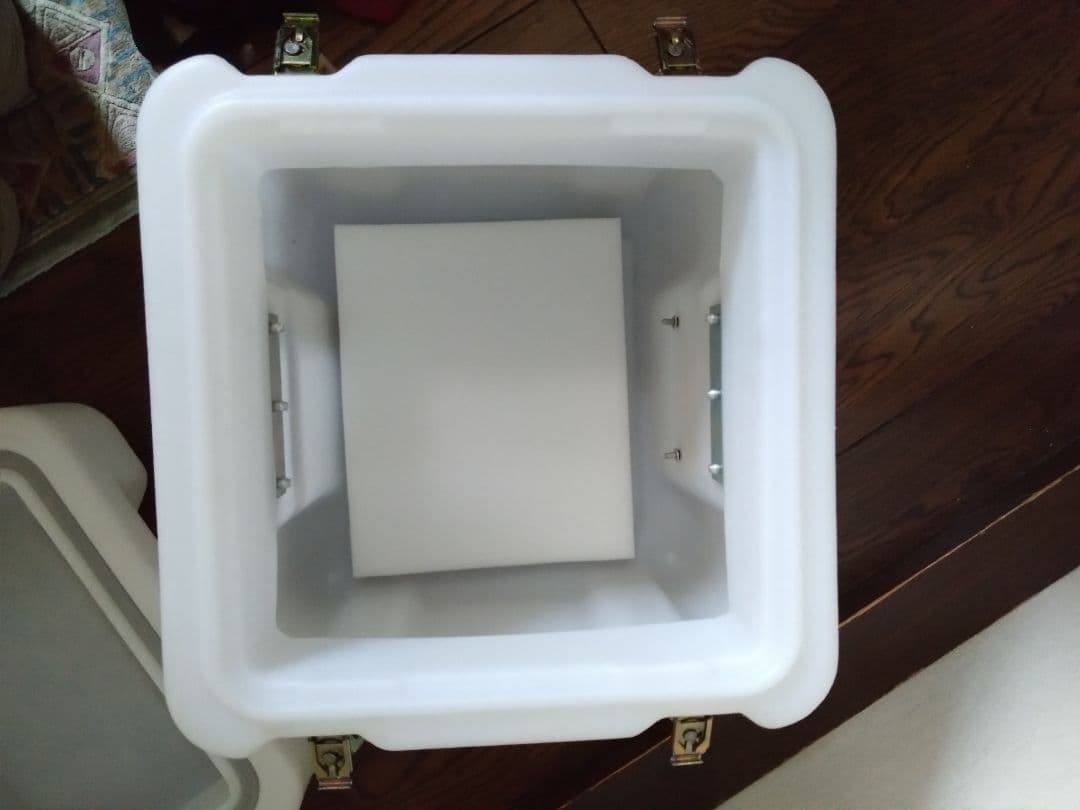 米海軍放出品 ハードケース防水防塵 REUSABLE CONTAINER 白