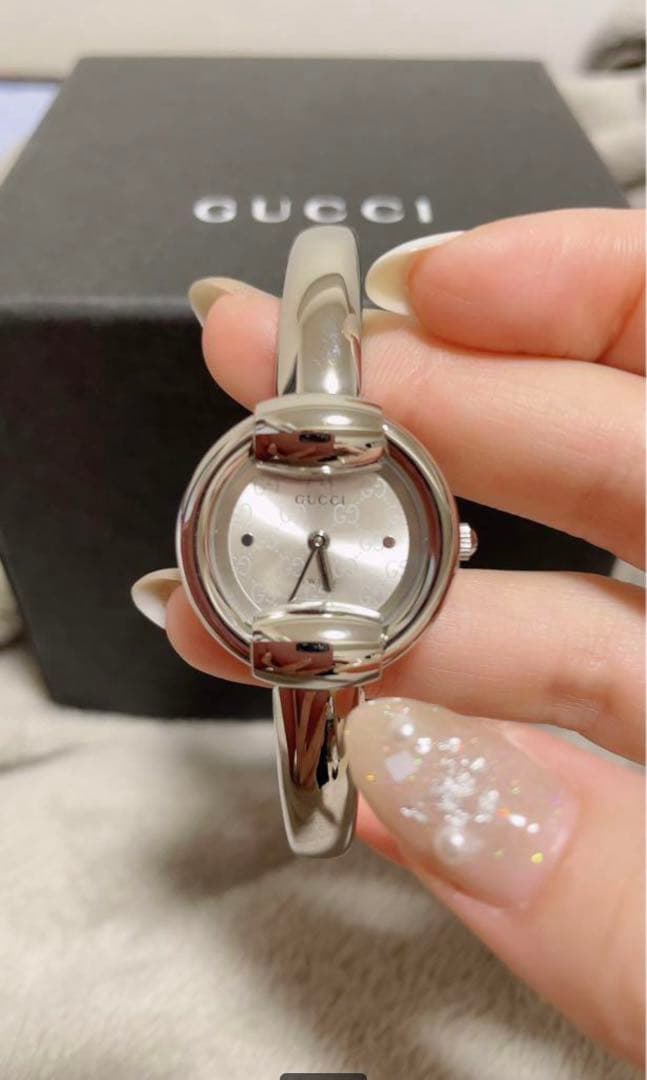 GUCCIグッチ GG文字盤 腕時計 レディースウォッチ シルバー 1400L