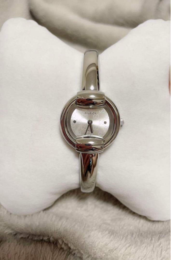 GUCCIグッチ GG文字盤 腕時計 レディースウォッチ シルバー 1400L