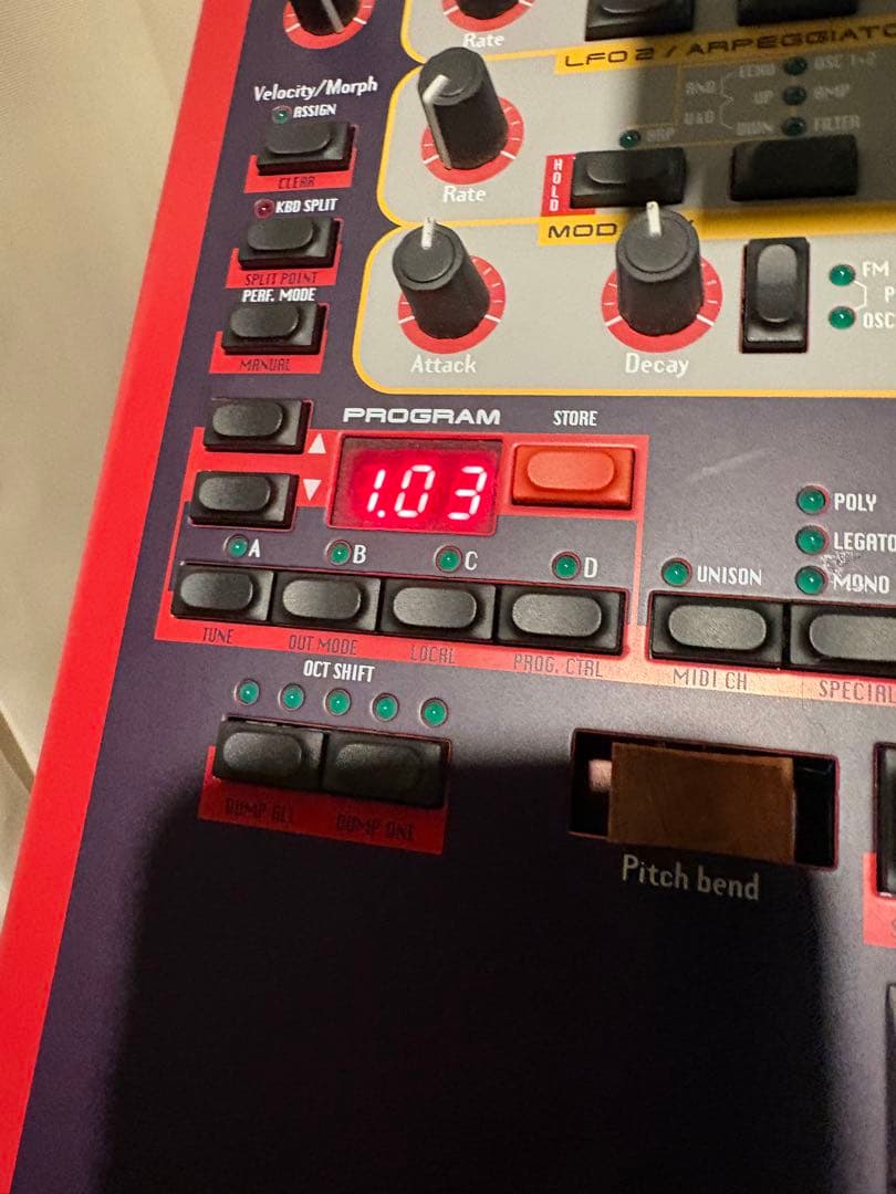 メモリーカード付属 clavia Nord Lead 2 アナログシンセサイザー