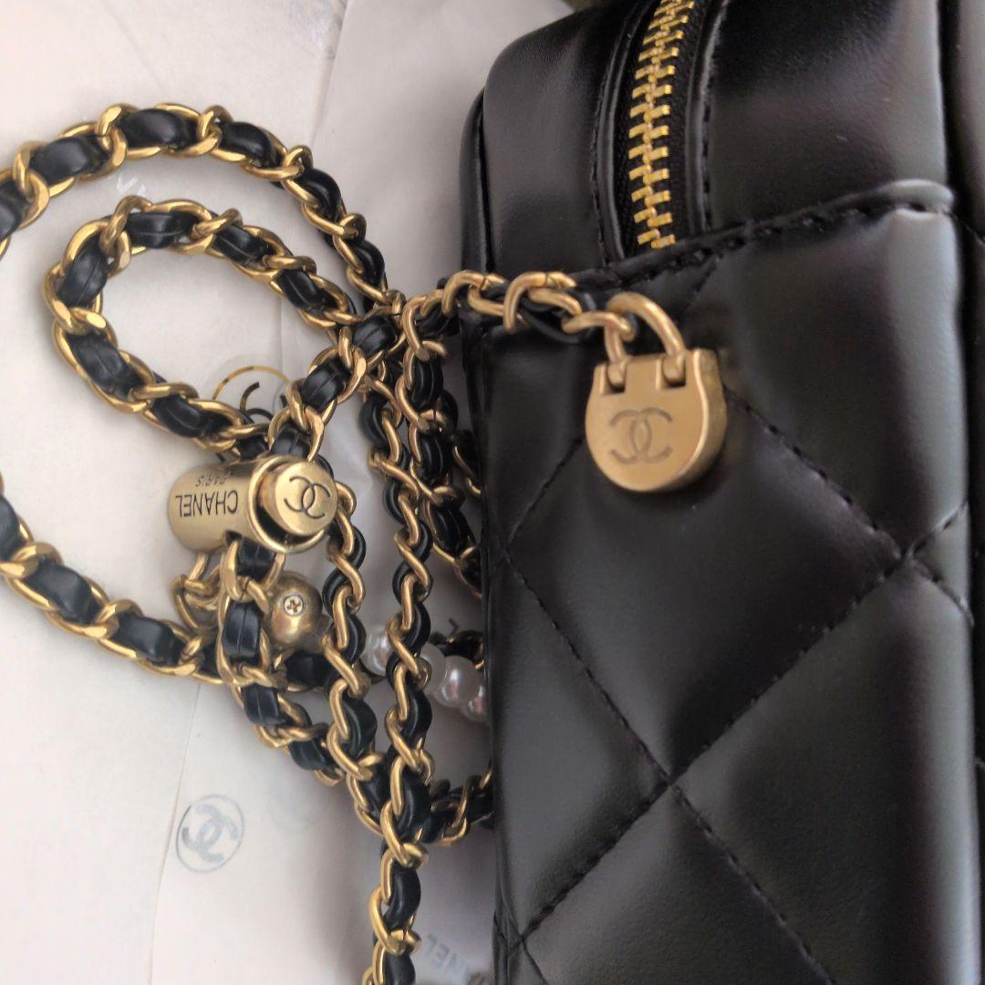 CHANEL シャネル　ブラックショルダーバッグ　ノベルティ