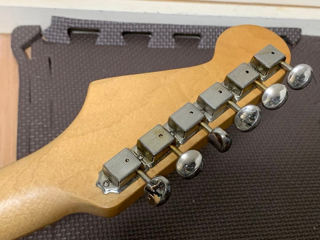 Juno ジュノ ST ストラトキャスター タイプ 黒 ブラック メイプル指板