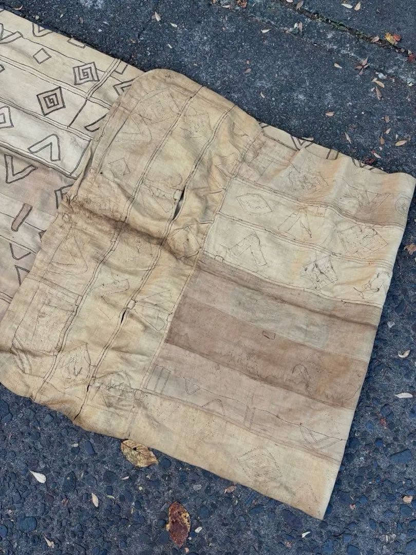 544アフリカヴィンテージ クバ王国 プショング族 ラフィア布 ンチャク 希少