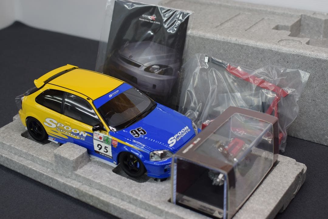 Spoon Civic Type R 1/18 スケールモデル