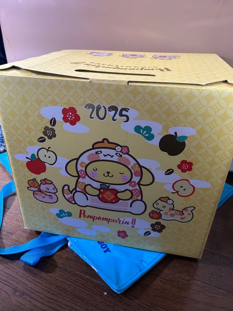 蜜*様 海外ファミリーマート限定 ポムポムプリン 巨大 フィギュア 貯金箱