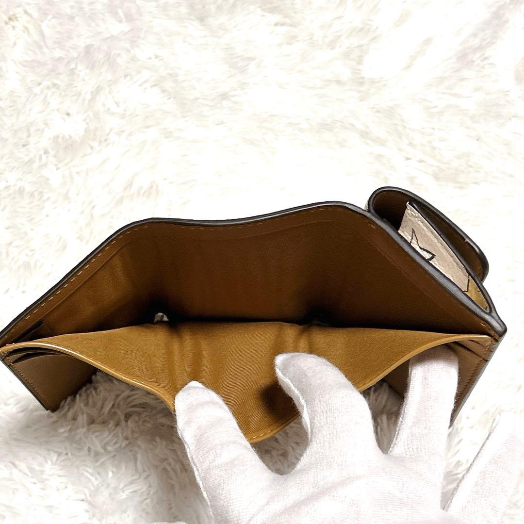 未使用級✨COACH✨コーチ 三つ折り 財布 星 スター コンパクト