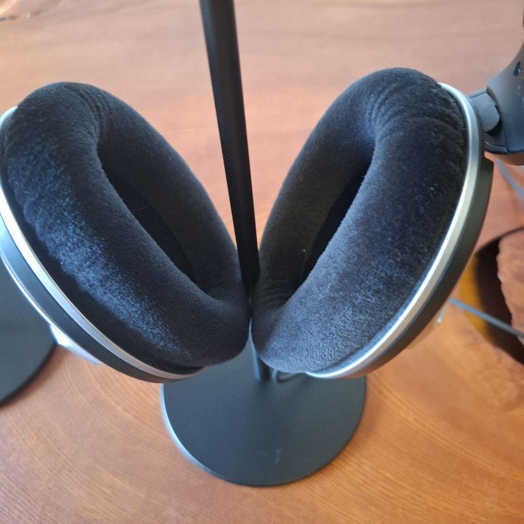 ゼンハイザーヘッドホーン&天然木ヘッドホーンスタンド2セット良品！！