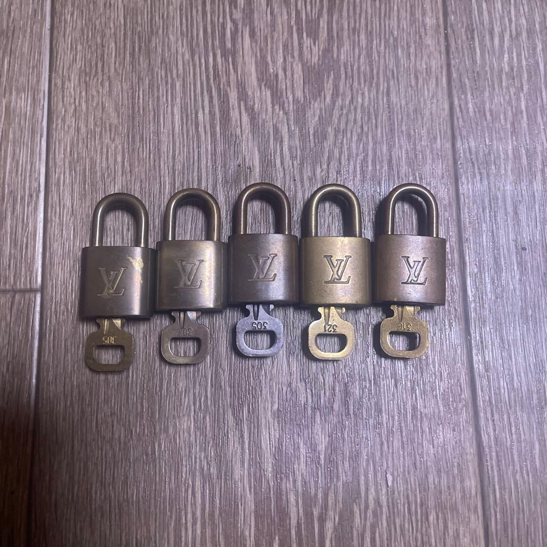ルイヴィトン LOUIS VUITTON パドロック 南京錠 カデナ 5個