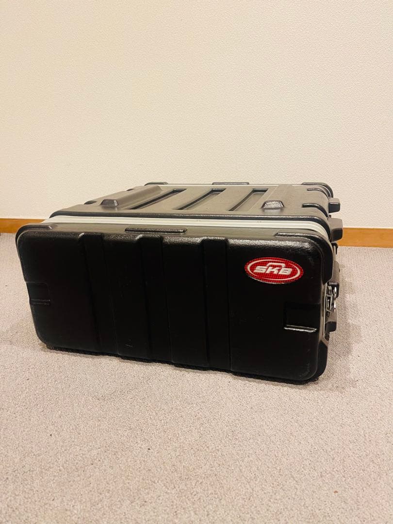 SKB 4U ラックケース