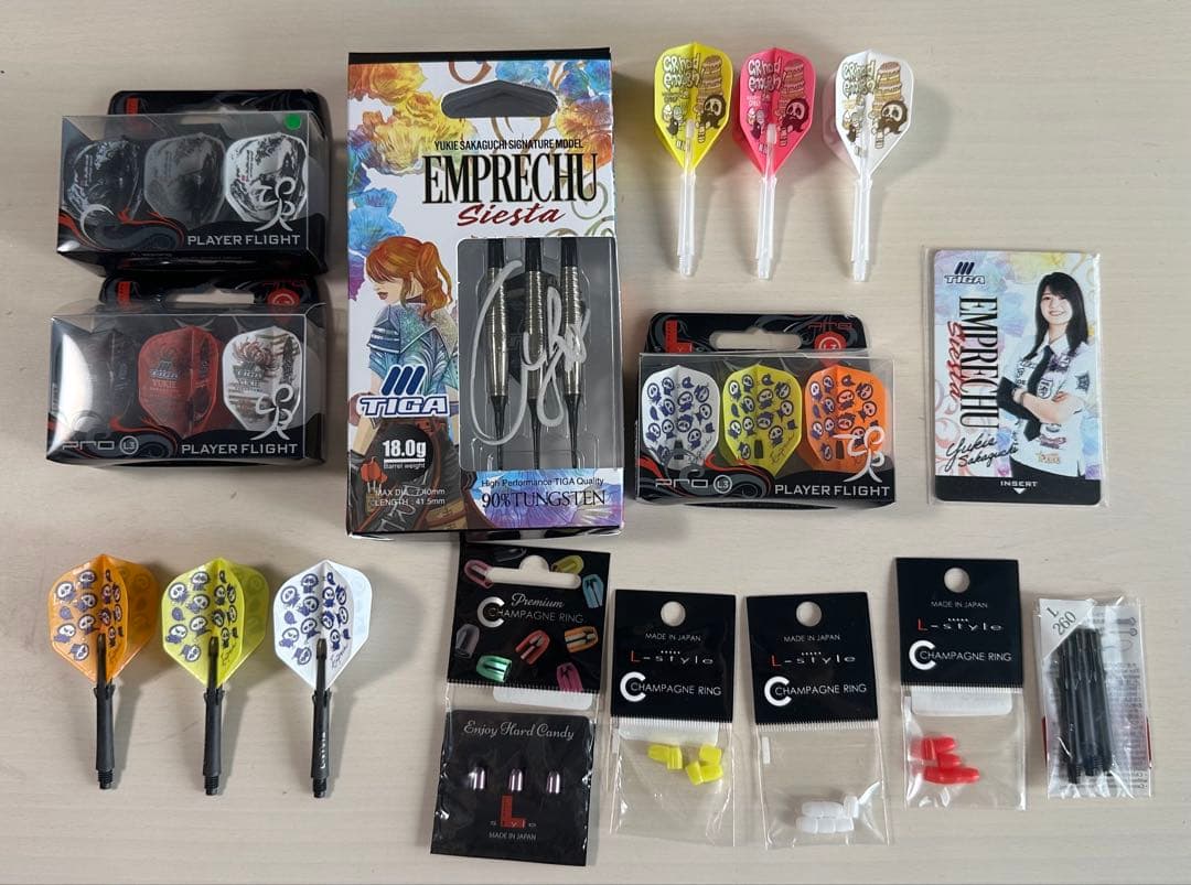 エンプレチュシエスタ 坂口優希恵 サイン入り ダーツ祭り限定ライブカード付